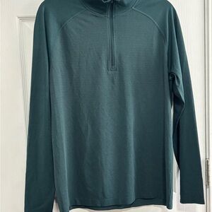 NWT - VRST Men's Long Sleeve Green Shirt
